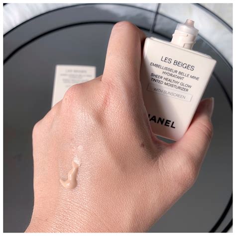 chanel les beiges sheer healthy glow moisturizing tint ingredients|Chanel Les Beiges sunkissed.